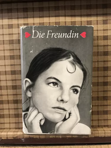 Resi Flierl, Die Freundin