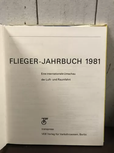 Flieger-Jahrbuch 81