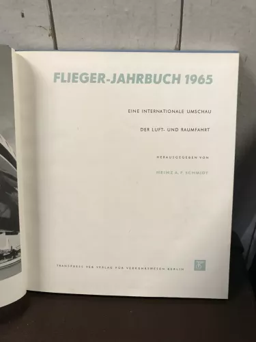 Flieger-Jahrbuch 65