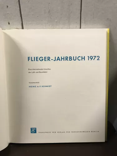 Flieger-Jahrbuch 72