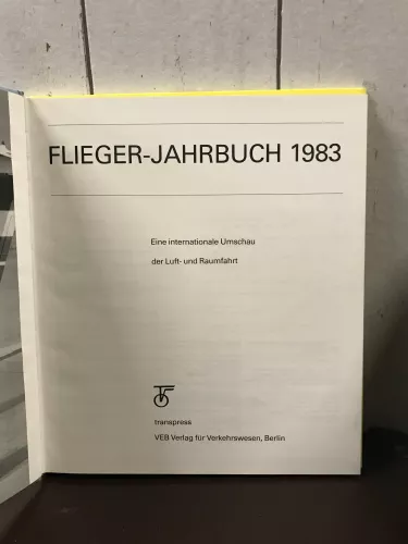 Flieger-Jahrbuch 83