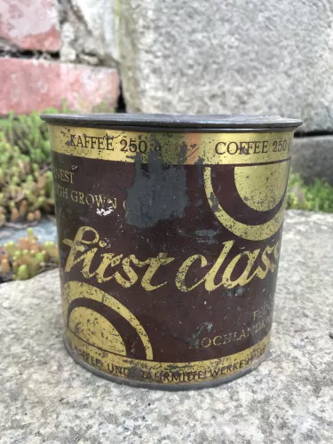 Blechdose First Class