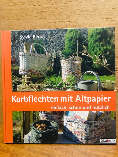 Korbflechten mit Altpapier