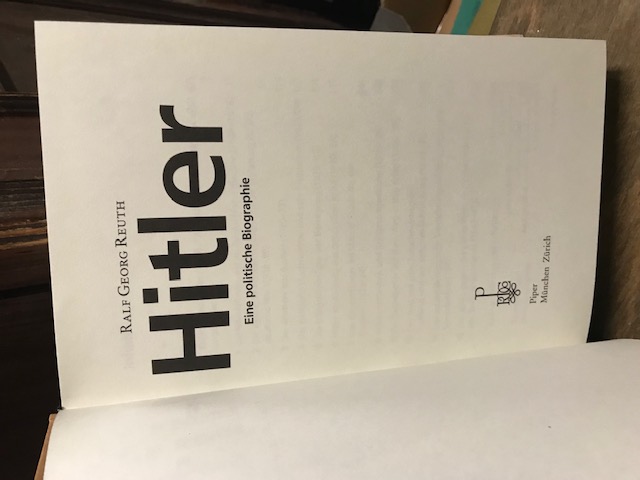 Hitler - Eine politische Biographie