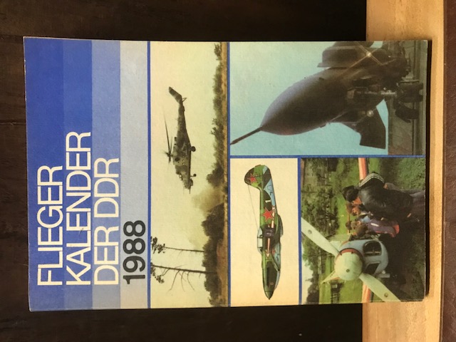 Flieger Kalender der DDR 1988