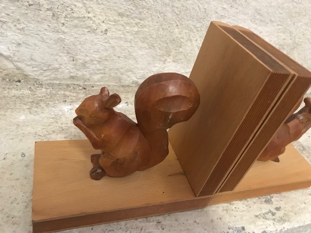 Holz Buchstützen Set "Eichhörnchen"