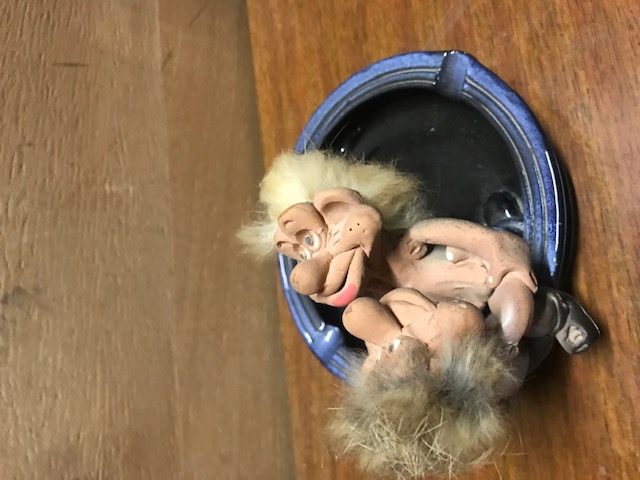 Aschenbecher "Trolls"