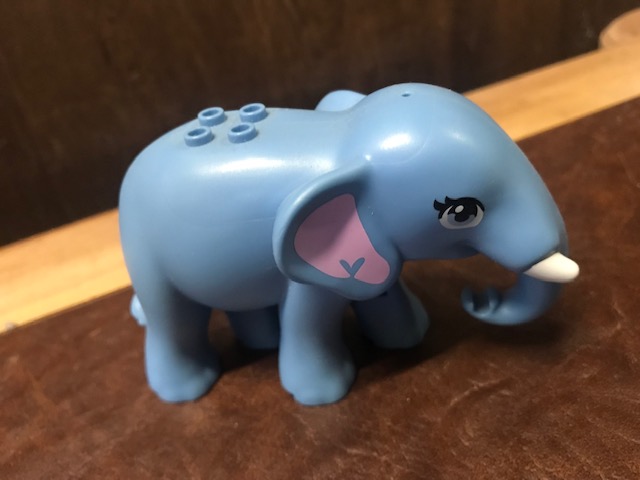 LEGO® 6296712 Mittelblau Elefant Rosa Ohren