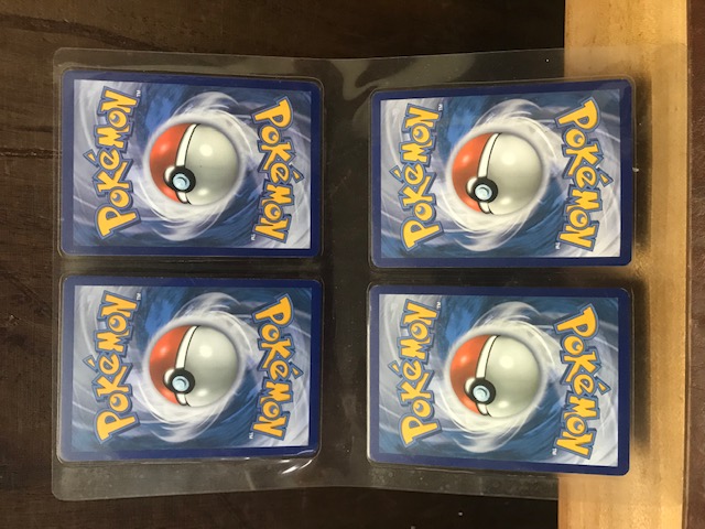 4 x Pokemon Sammelkarten