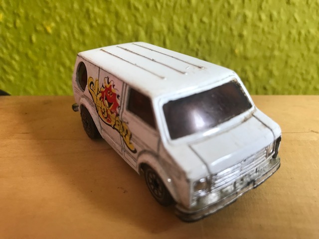 Road Maschines Bedford "Sun Van"