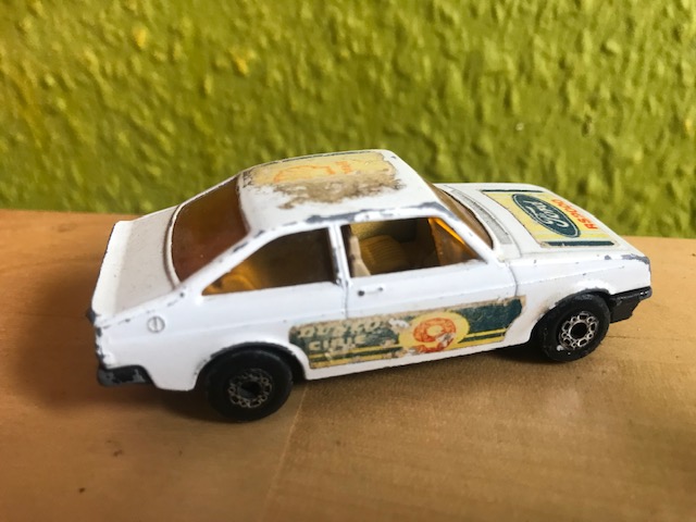 Matchbox Superfast Ford Escort