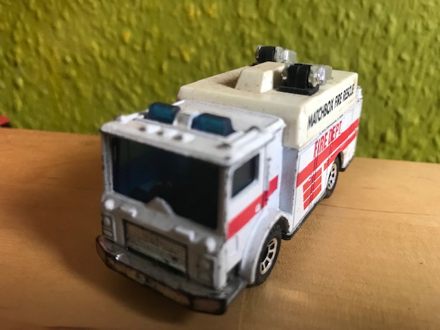 Matchbox Mack Auxiliary Power Truck