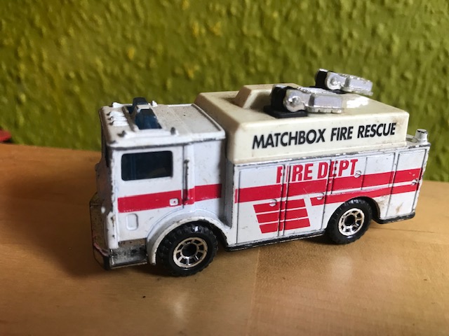 Matchbox Mack Auxiliary Power Truck