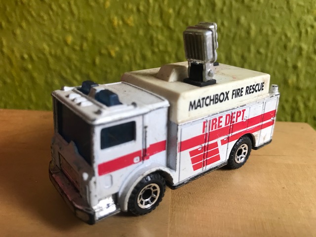 Matchbox Mack Auxiliary Power Truck