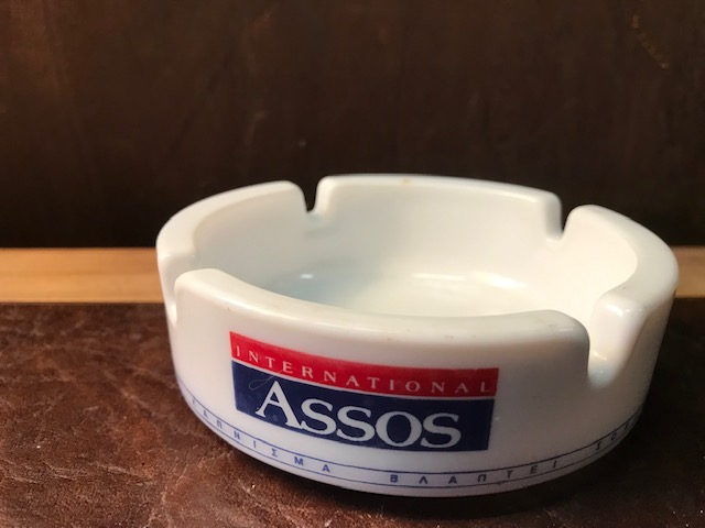 Aschenbecher "Assos" weiß