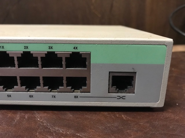 CNet CNFH-608S STackable Ethernet Hub