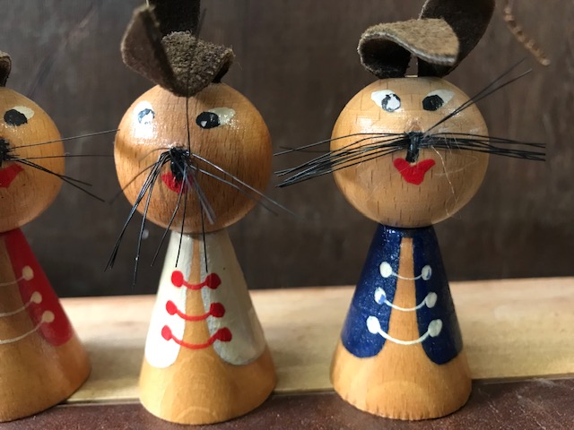 3er Set Osterhasenfiguren aus Holz, Erzgebirge