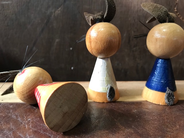 3er Set Osterhasenfiguren aus Holz, Erzgebirge