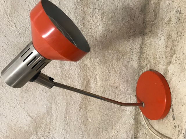 Vintage-Tischlampe in Orange von AKA Leuchten