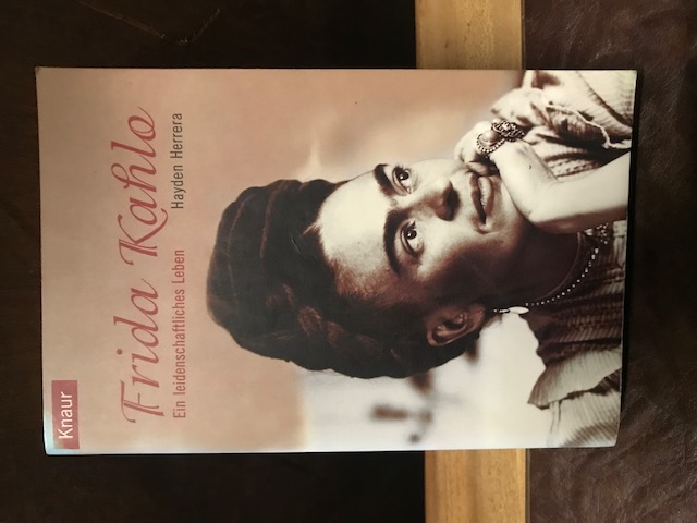 Frida Kahla, Herrera