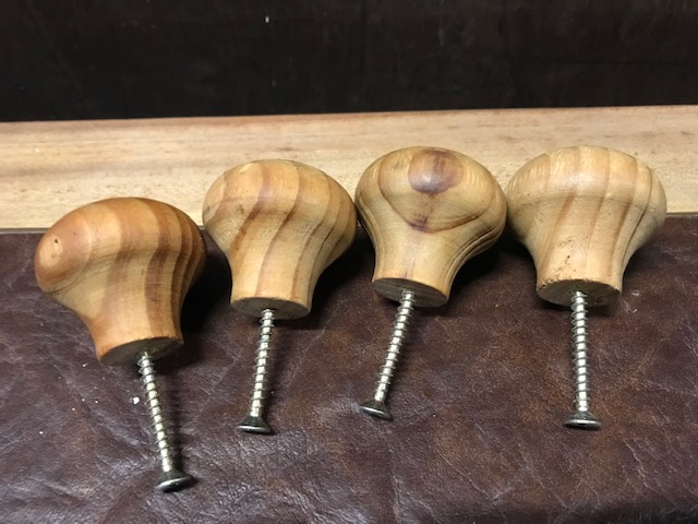 4 x Holz Möbelknopf