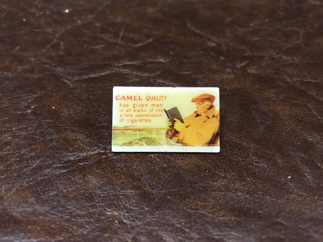 Camel Anstecker, Pin