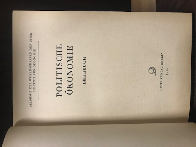 Politische Ökonomie 1955, Lehrbuch