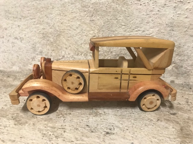 Retro Modell Auto Ford 26 aus Holz