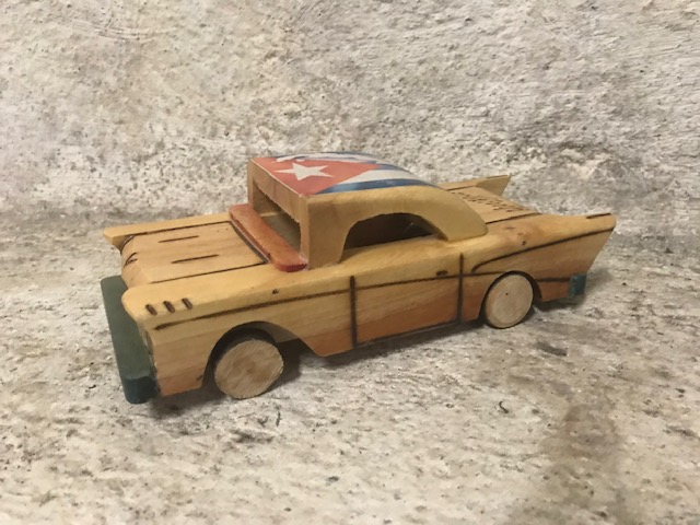 Retro Modell Auto 1957 aus Holz 